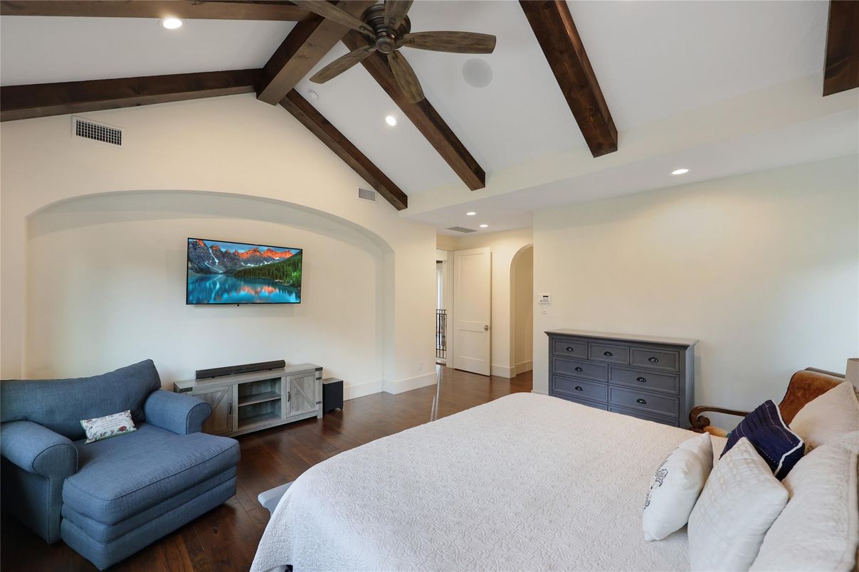 Bedroom, Interior, Recessed Lighting, Wooden Beams, Wood Texture Flooring