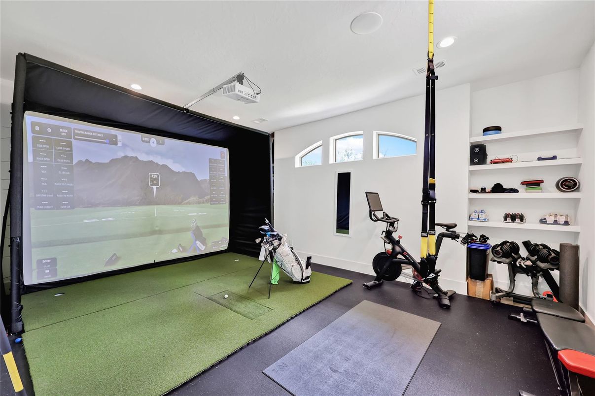 Fitness Equipment, Interior, Recessed Lighting