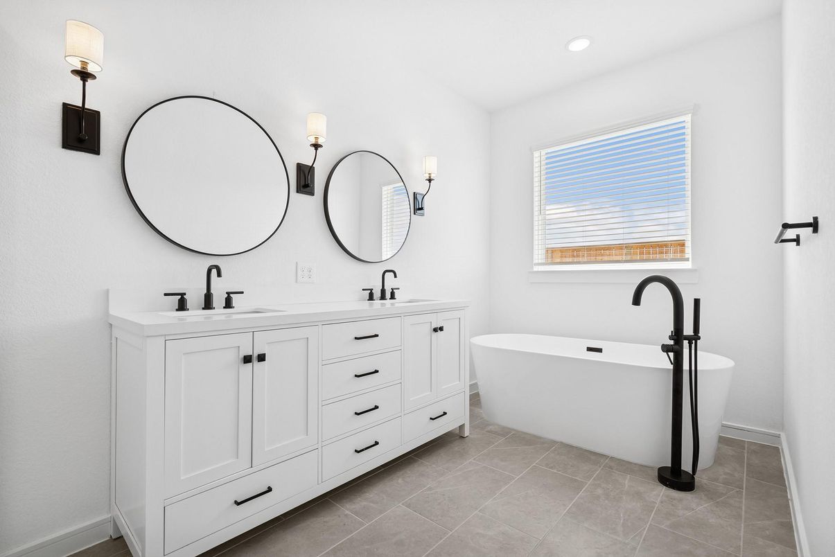 Bathroom, Dual Sink Vanities, Free Standing Baths, Interior, Recessed Lighting