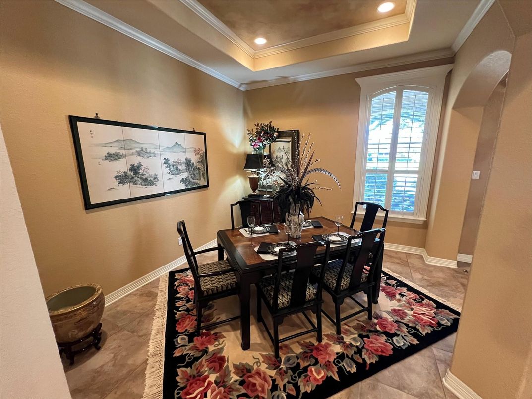 Dining room, Interior, Recessed Lighting