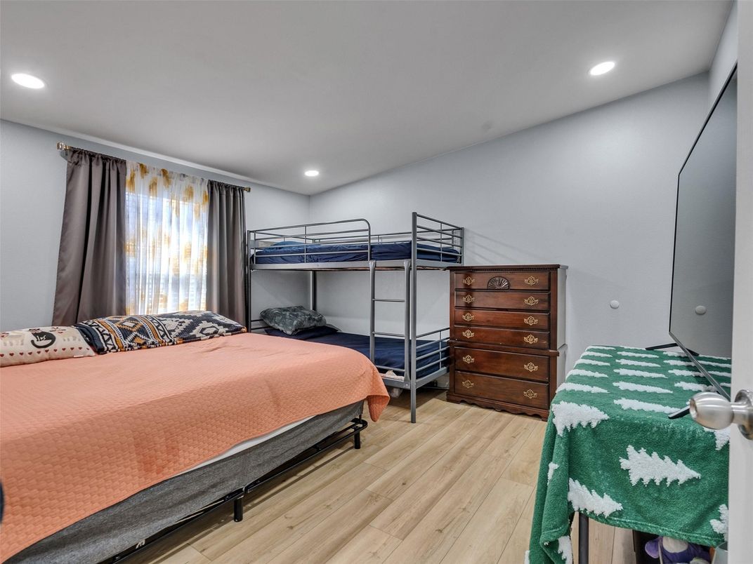 Bedroom, Interior, Recessed Lighting, Wood Texture Flooring