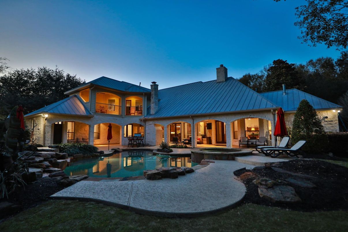 Backyard, Exterior, Pool