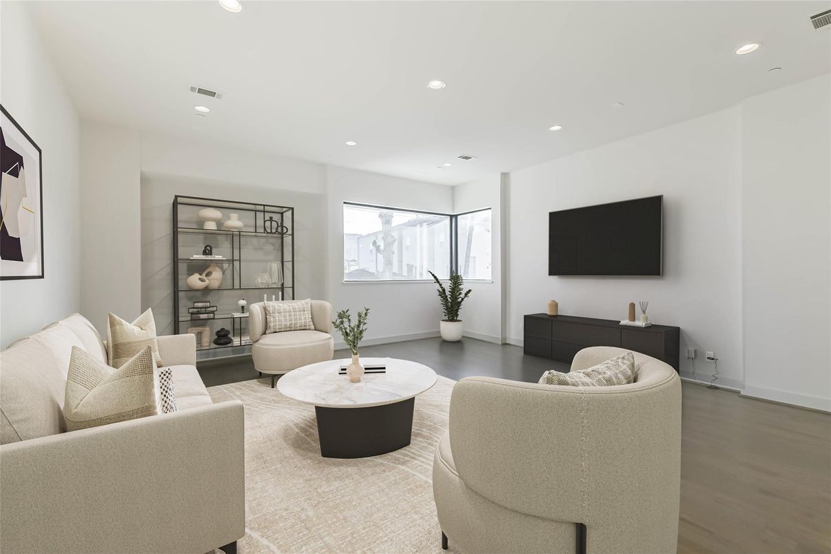 Interior, Living room, Recessed Lighting, Wood Texture Flooring