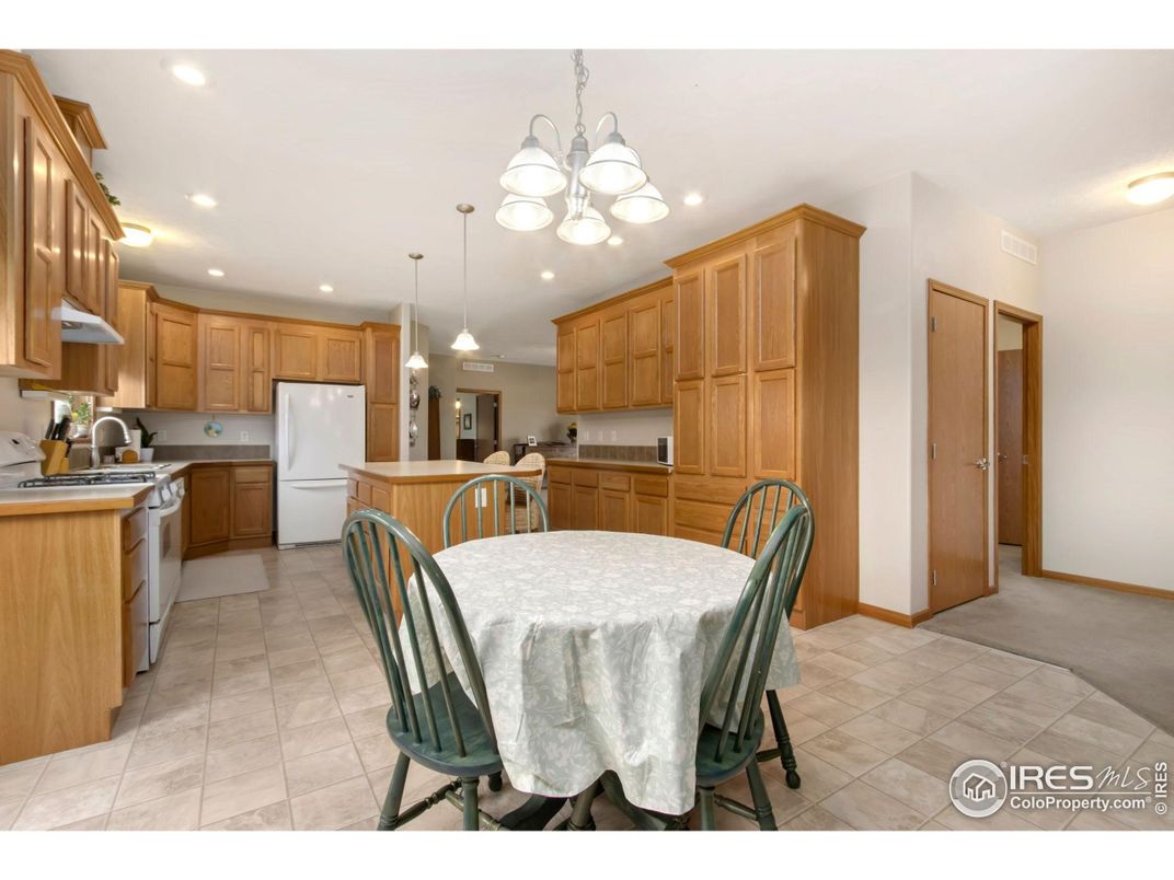 Dining room, Interior, Kitchen, Pendant Lights, Recessed Lighting