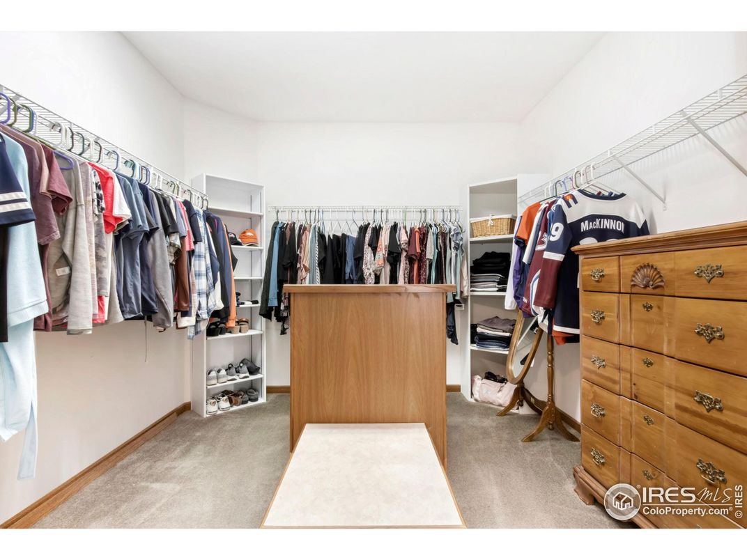 Interior, Walk-in Closets