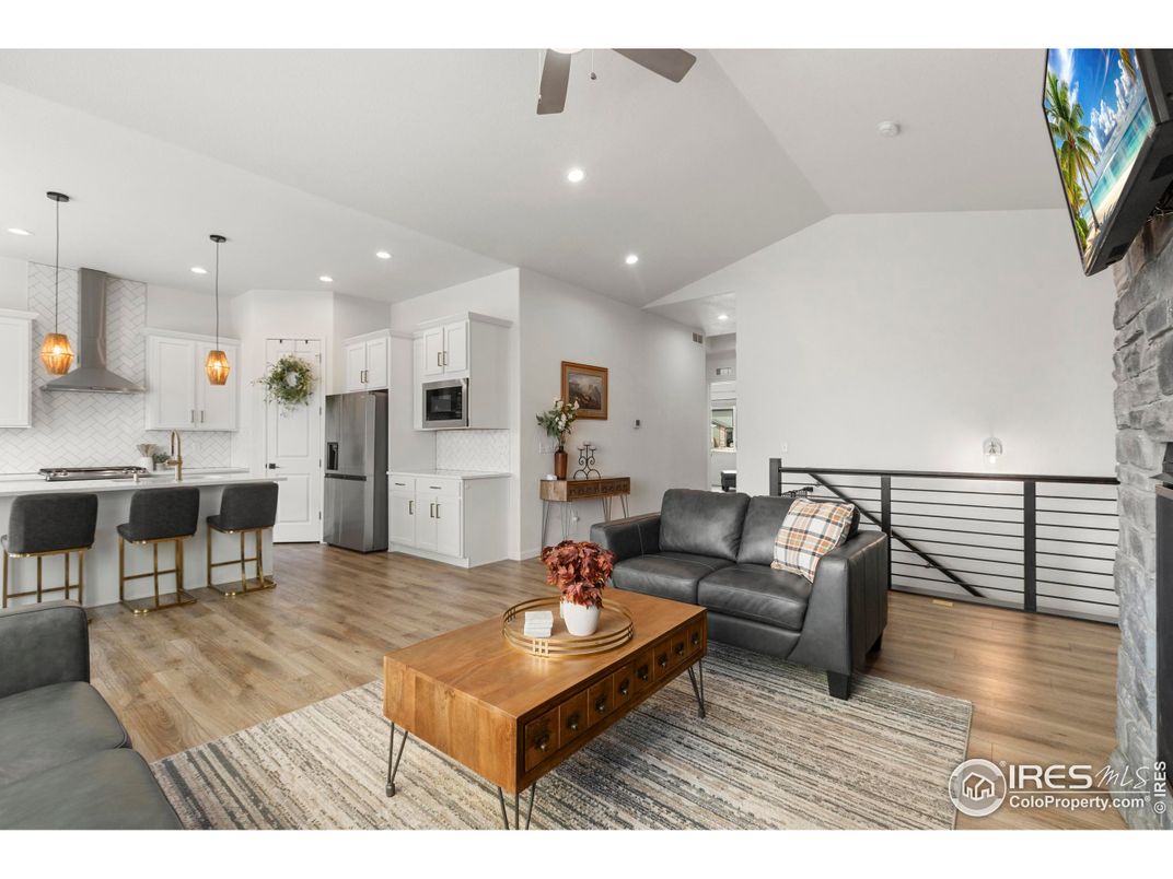 Interior, Kitchen, Living room, Pendant Lights, Recessed Lighting, Stainless Steel Appliances, Wood Texture Flooring