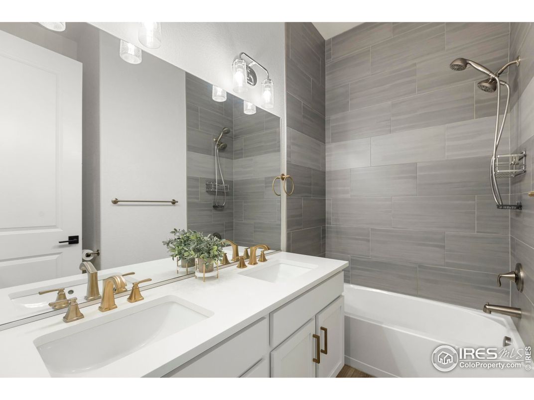 Bathroom, Dual Sink Vanities, Glass Shower, Interior
