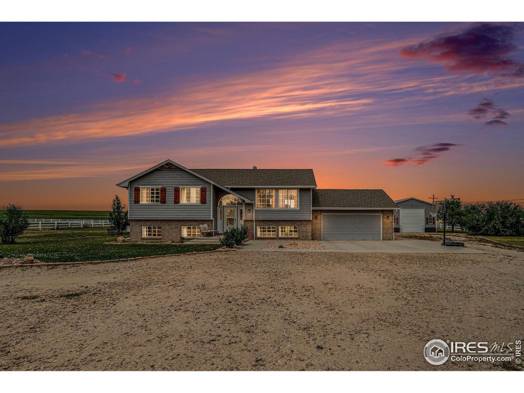 Attached, Backyard, Exterior, Facade, Split Level
