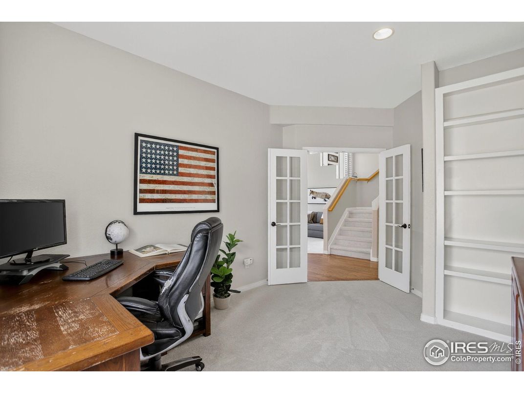 Home Office, Interior, Recessed Lighting, Wood Texture Flooring