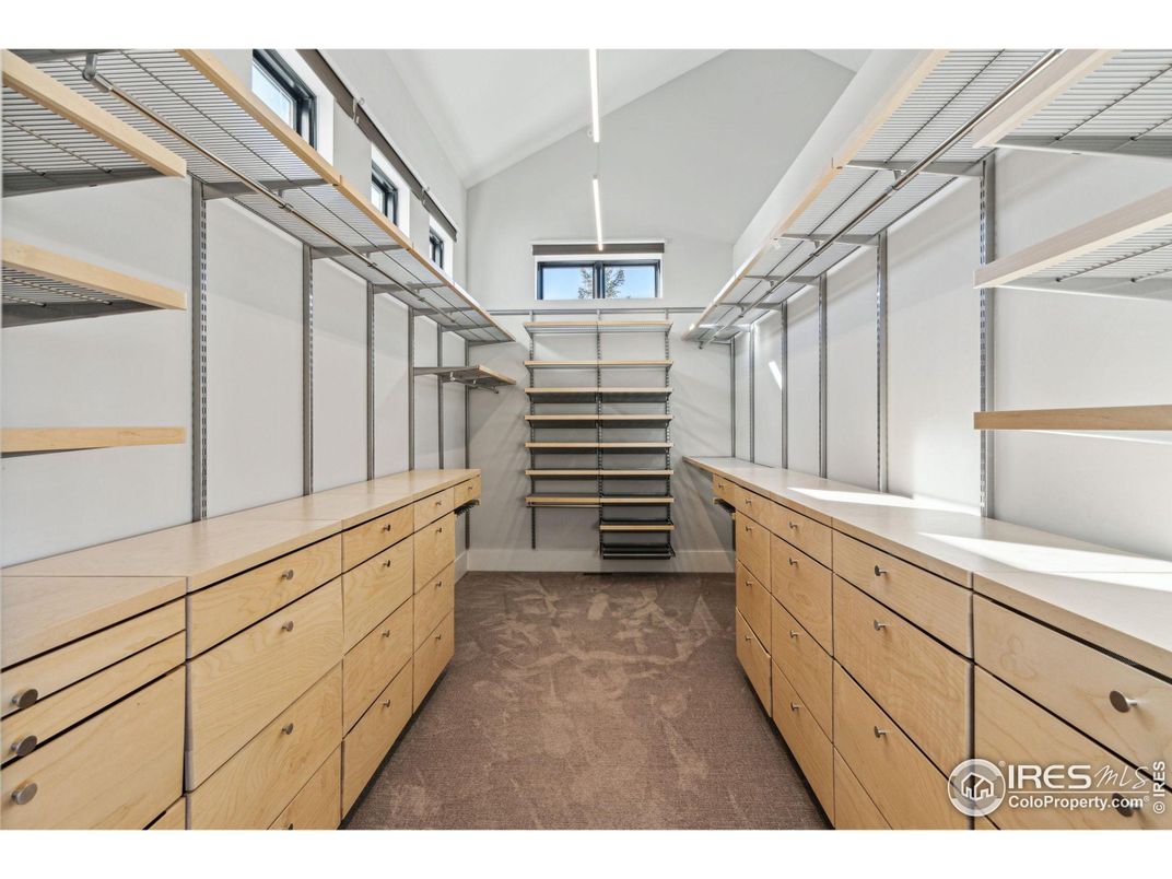 Interior, Pendant Lights, Walk-in Closets