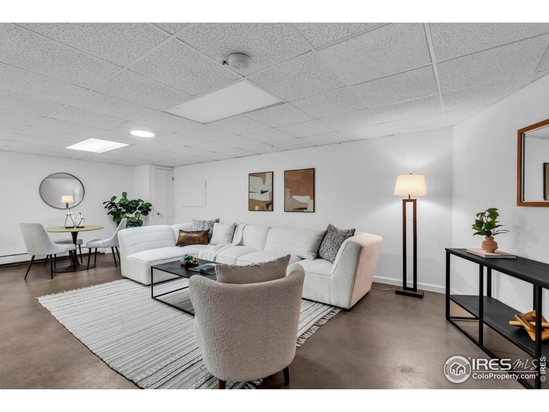 Dining room, Interior, Living room, Recessed Lighting