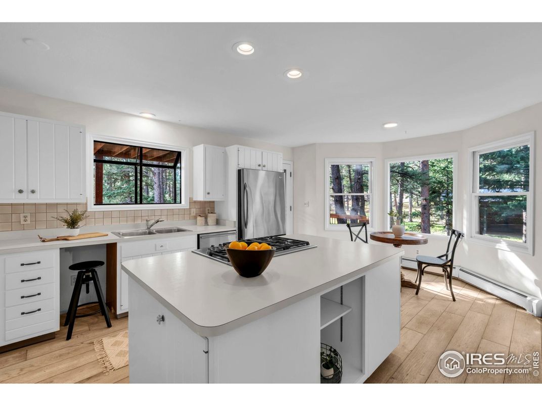 Dining room, Interior, Kitchen, Recessed Lighting, Wood Texture Flooring