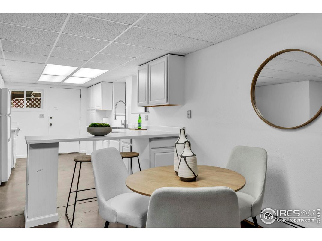 Dining room, Interior, Kitchen, Recessed Lighting