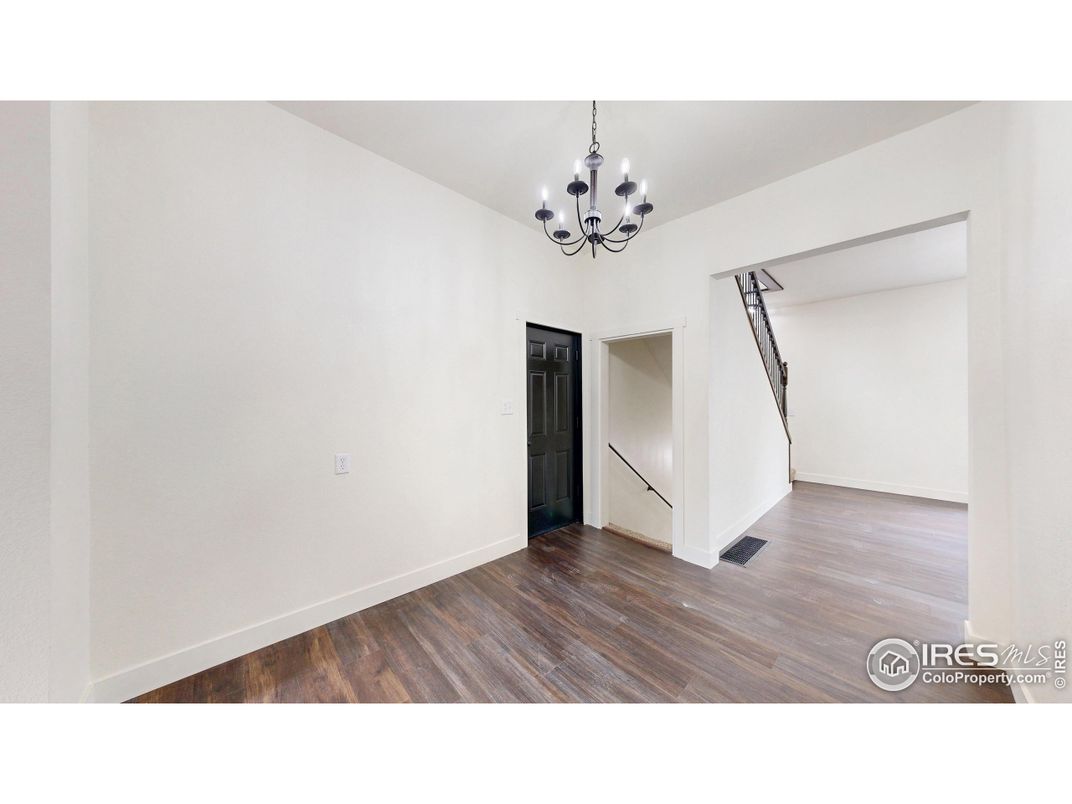 Chandelier, Empty room, Interior, Wood Texture Flooring