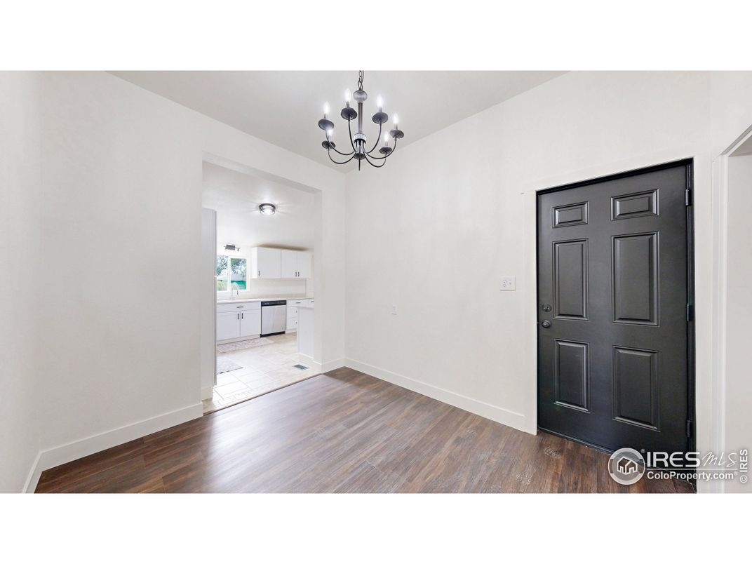 Chandelier, Empty room, Interior, Wood Texture Flooring