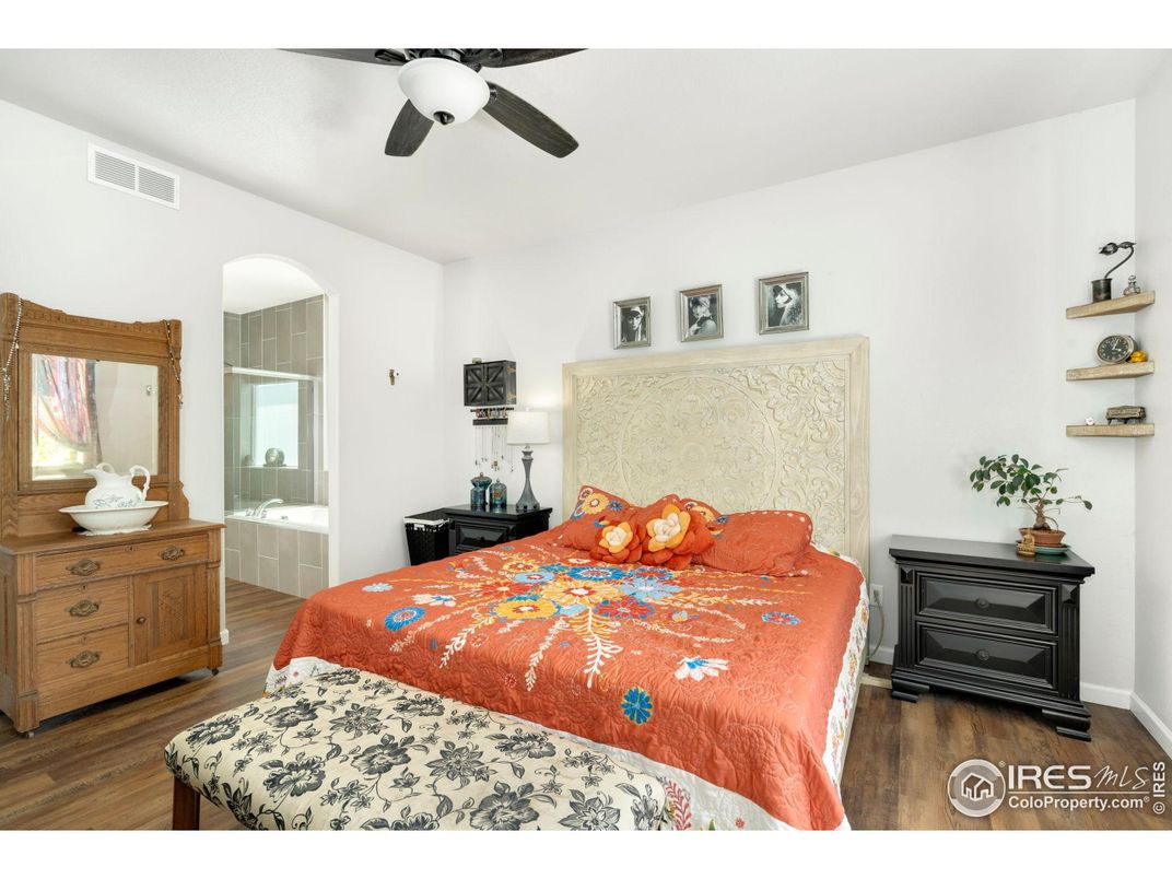 Bedroom, Interior, Wood Texture Flooring