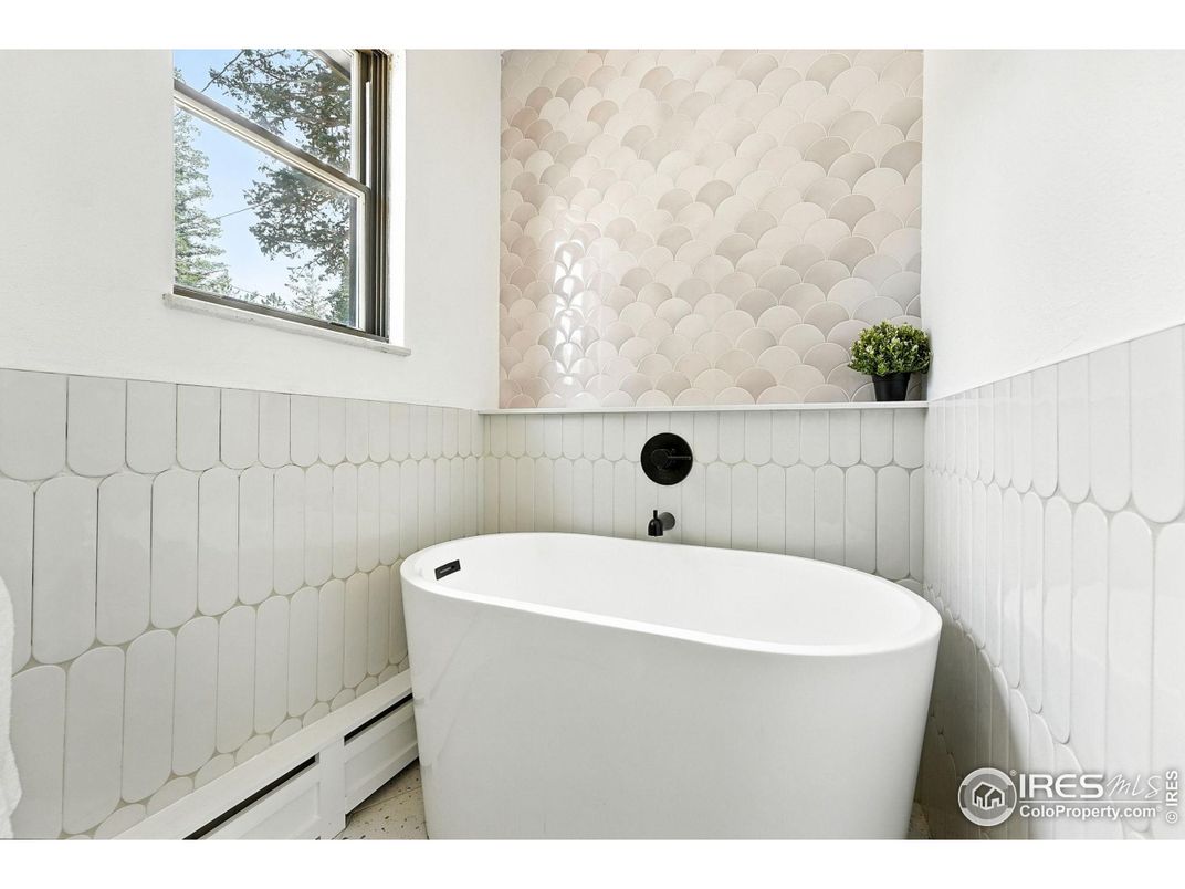 Bathroom, Free Standing Baths, Interior