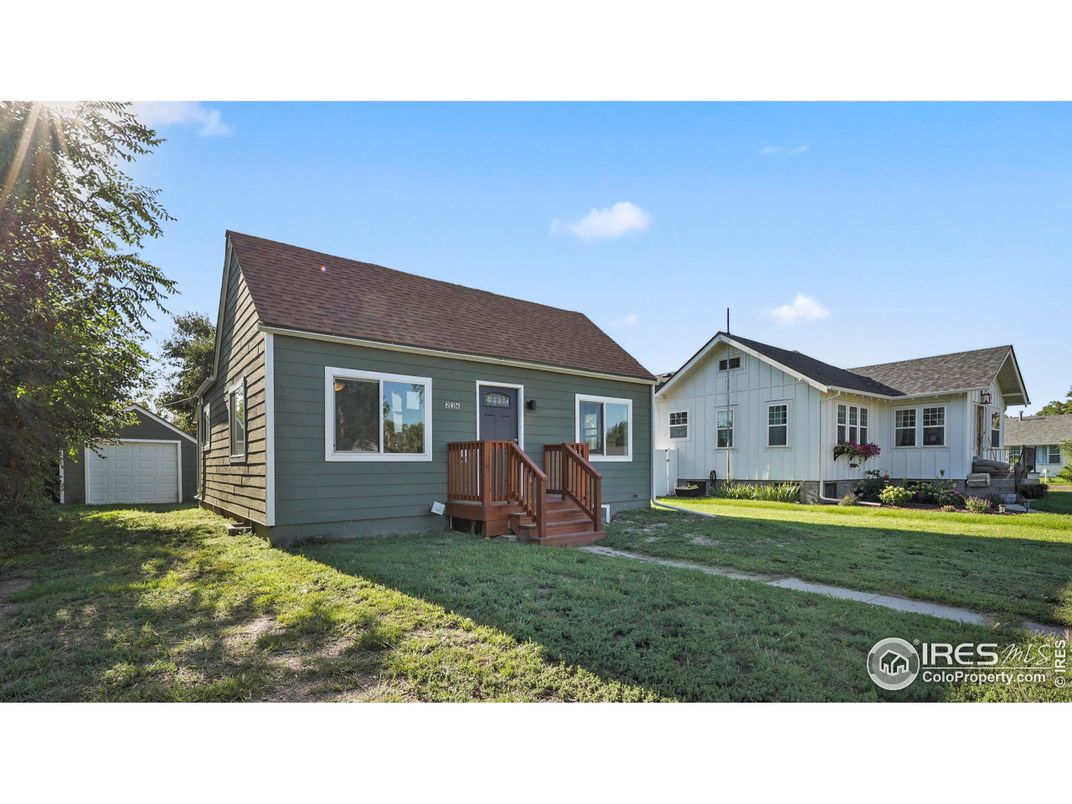 Backyard, Detached Garage, Exterior