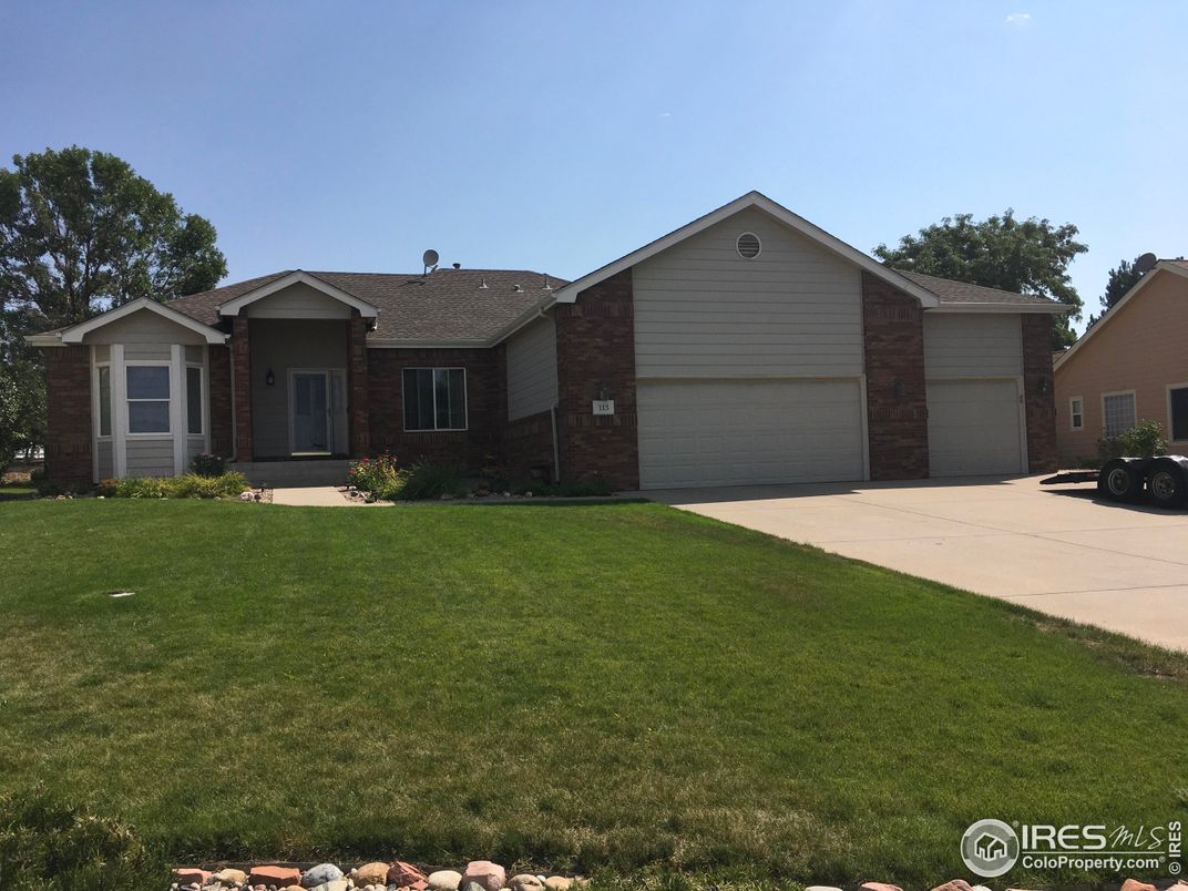Attached, Exterior, Facade, Brick Facade, Ranch