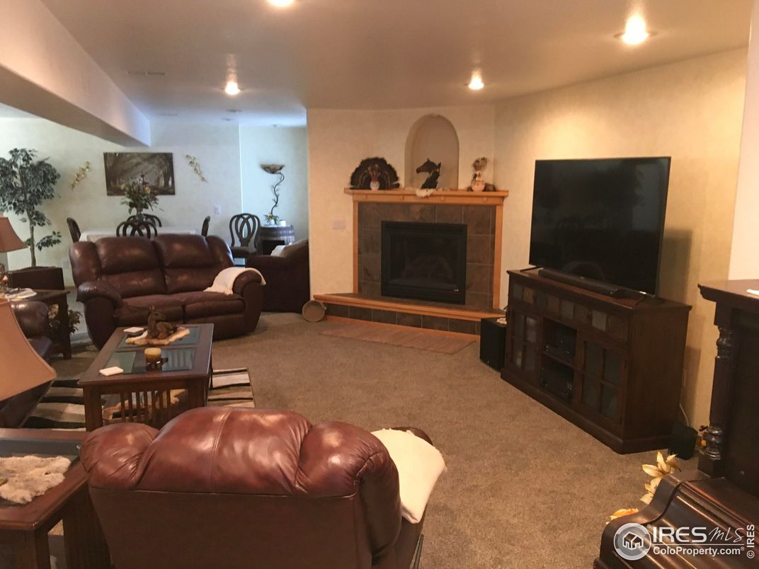 Fireplace, Interior, Living room, Recessed Lighting