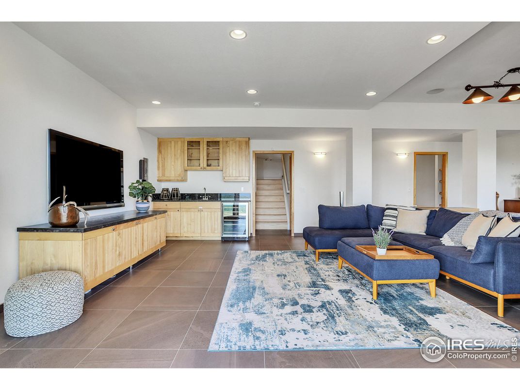 Interior, Kitchen, Living room, Recessed Lighting, Stainless Steel Appliances