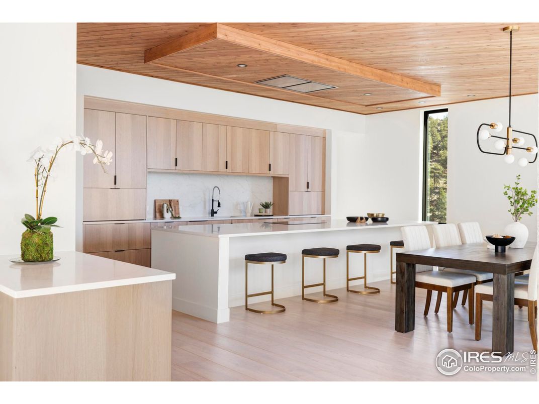 Dining room, Interior, Kitchen, Pendant Lights, Recessed Lighting, Wooden Beams, Wooden Ceilings, Wood Texture Flooring