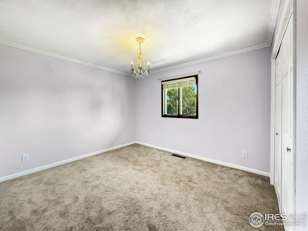 Chandelier, Empty room, Interior