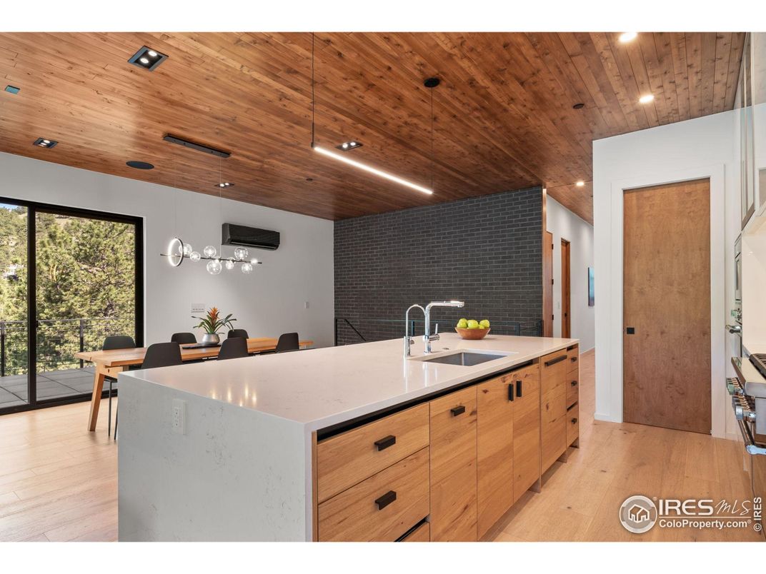 Dining room, Interior, Kitchen, Pendant Lights, Recessed Lighting, Wooden Ceilings, Wood Texture Flooring
