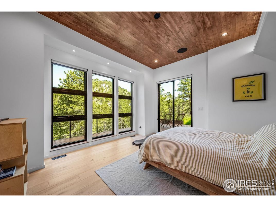 Bedroom, Interior, Recessed Lighting, Wooden Ceilings, Wood Texture Flooring