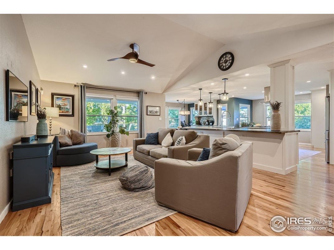 Interior, Kitchen, Living room, Pendant Lights, Recessed Lighting, Wood Texture Flooring