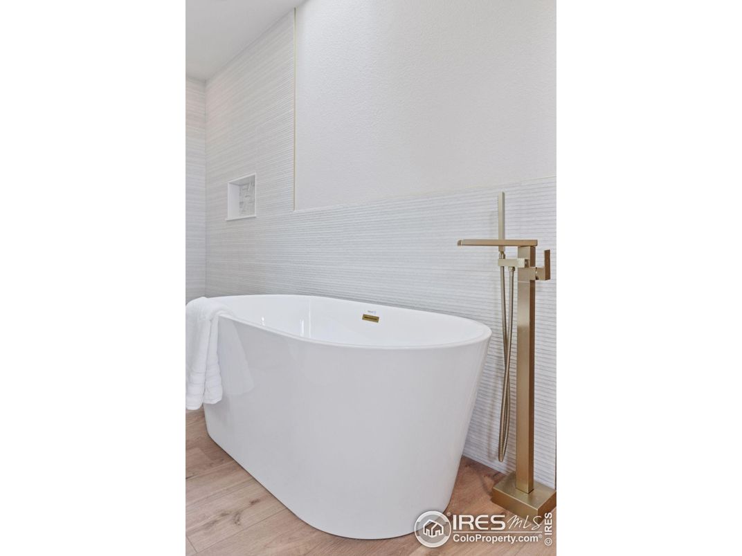 Bathroom, Free Standing Baths, Interior, Wood Texture Flooring