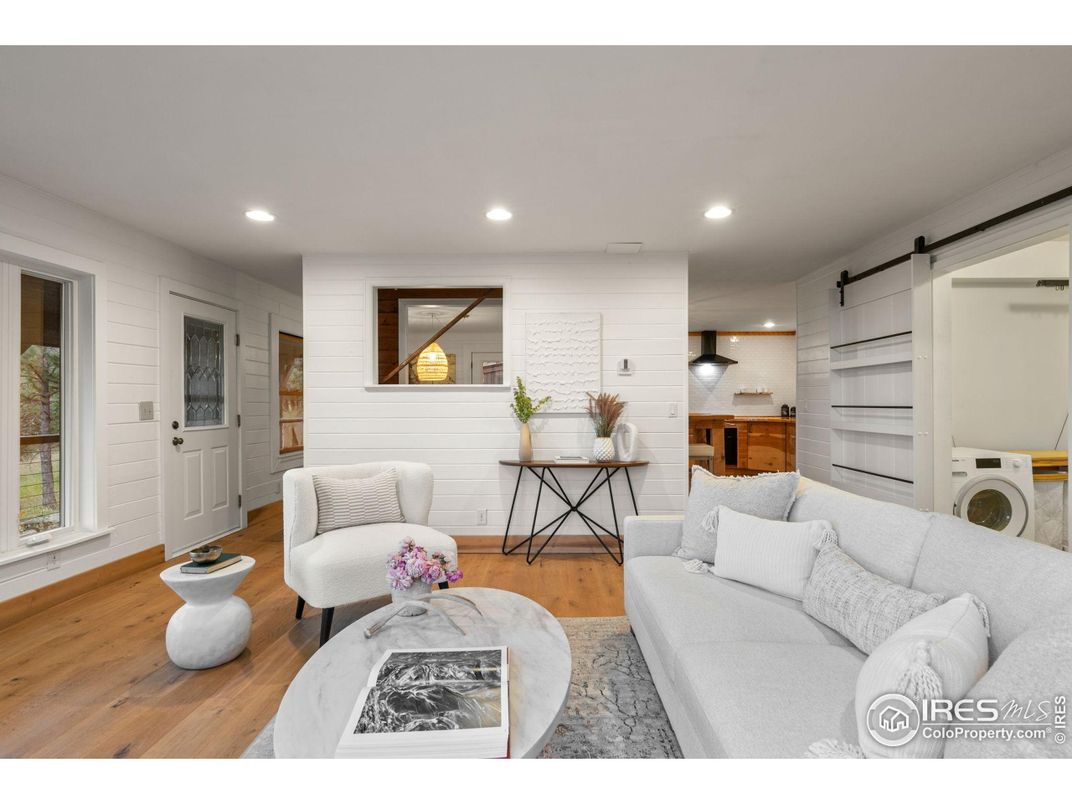 Interior, Living room, Recessed Lighting, Washer, Wood Texture Flooring