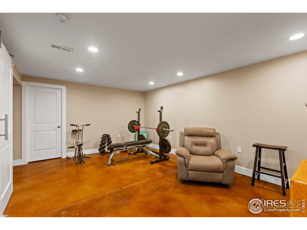 Fitness Equipment, Interior, Recessed Lighting