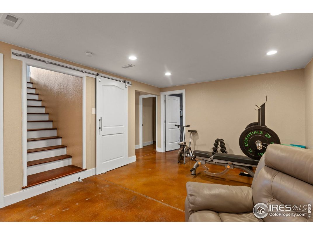 Fitness Equipment, Interior, Recessed Lighting