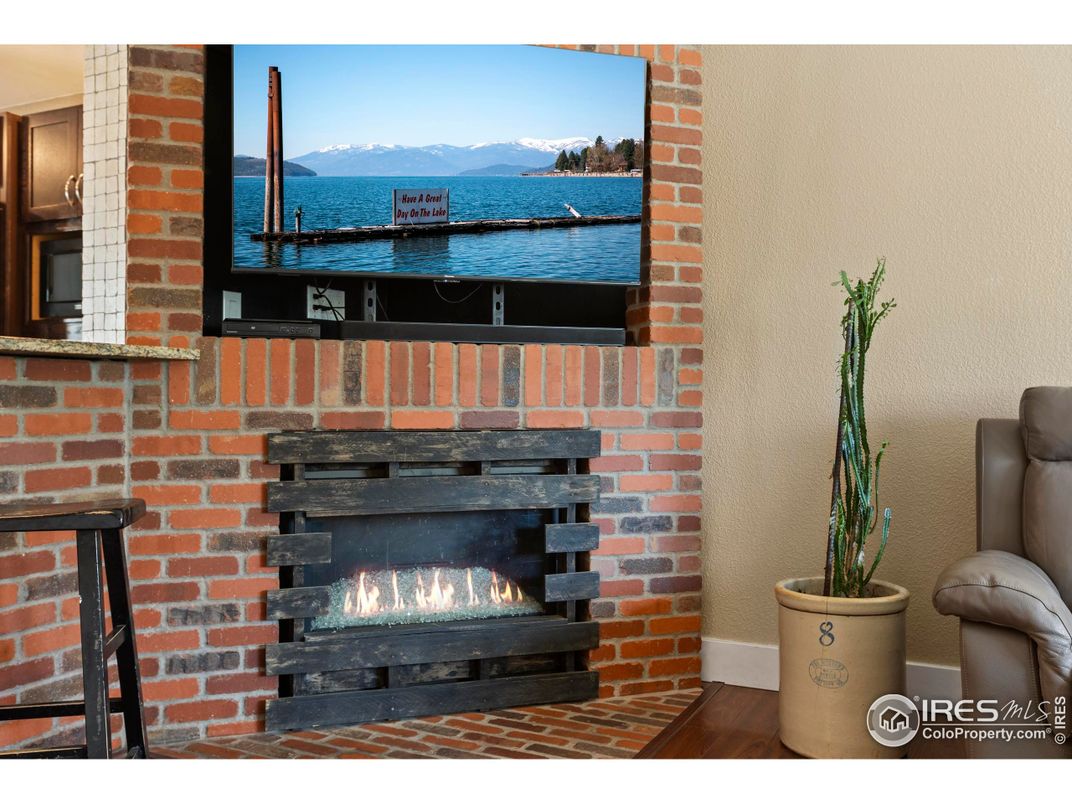 Fireplace, Interior