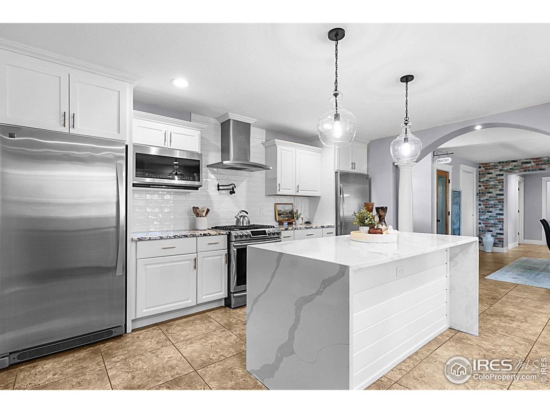 Interior, Kitchen, Pendant Lights, Recessed Lighting, Stainless Steel Appliances