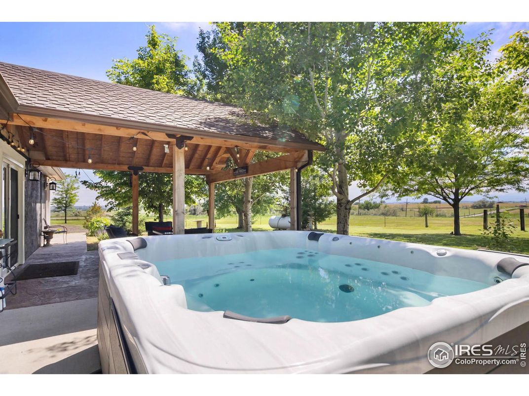 Backyard, Exterior, Hot Tub