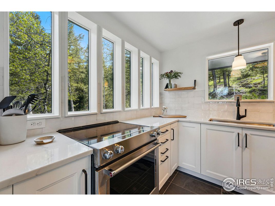 Interior, Kitchen, Pendant Lights, Stainless Steel Appliances