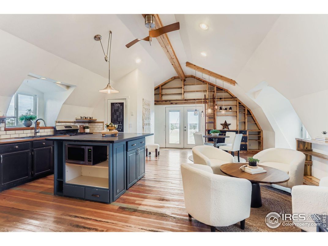 Dining room, Interior, Kitchen, Pendant Lights, Recessed Lighting, Wooden Beams, Wood Texture Flooring