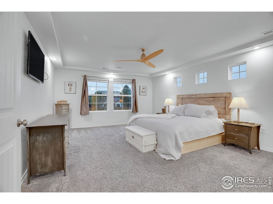 Bedroom, Interior, Recessed Lighting