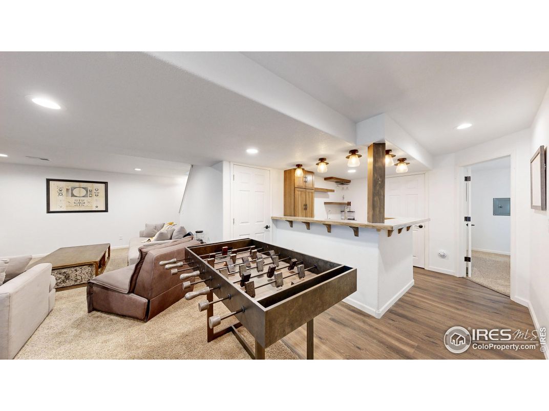 Game Room, Interior, Living room, Recessed Lighting, Wood Texture Flooring