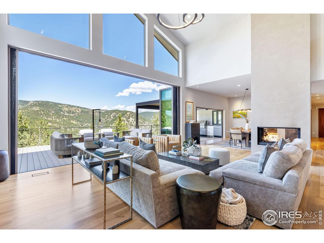 Fireplace, Interior, Living room, Pendant Lights, Recessed Lighting, Wood Texture Flooring