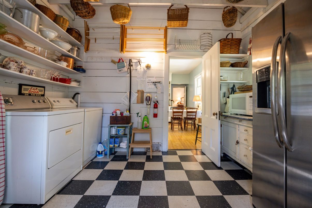 Dining room, Interior, Kitchen, Washer