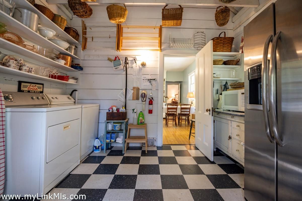 Dining room, Interior, Kitchen, Washer