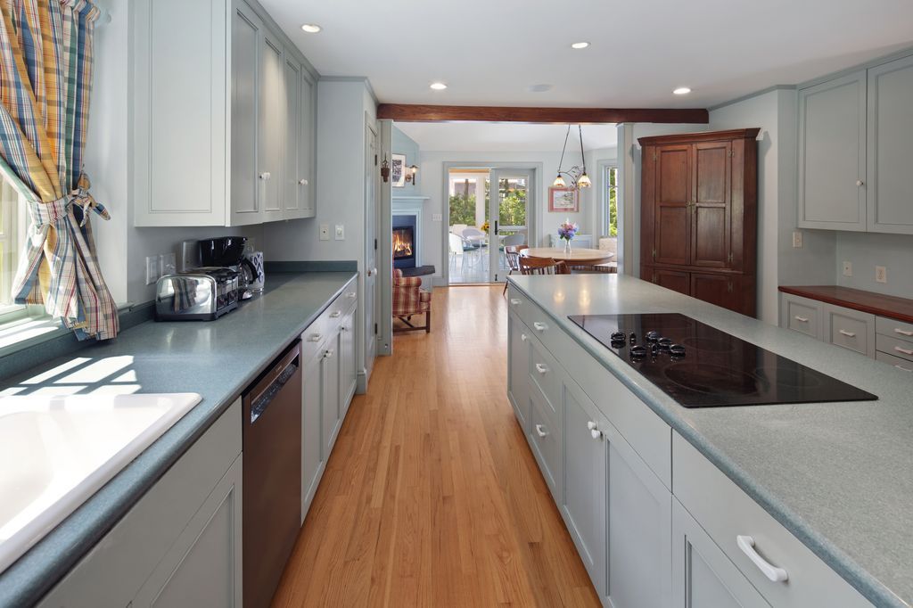 Dining room, Interior, Kitchen, Pendant Lights, Recessed Lighting, Wood Texture Flooring