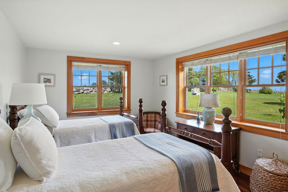 Bedroom, Interior, Recessed Lighting, Water