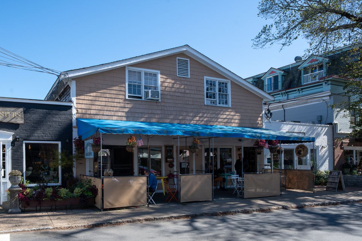 Exterior, Facade, American Craftsman