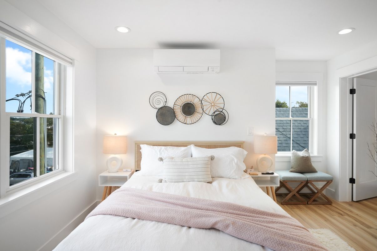 Bedroom, Interior, Recessed Lighting, Water, Wood Texture Flooring