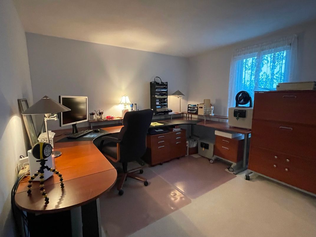 Home Office, Interior