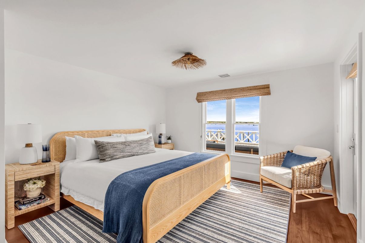 Bedroom, Interior, Water, Wood Texture Flooring